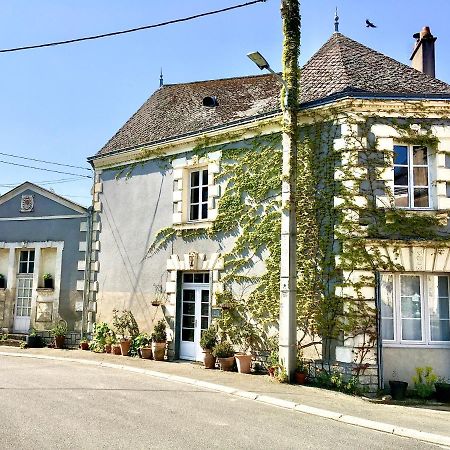 La Maison Haute Tigné Exterior photo